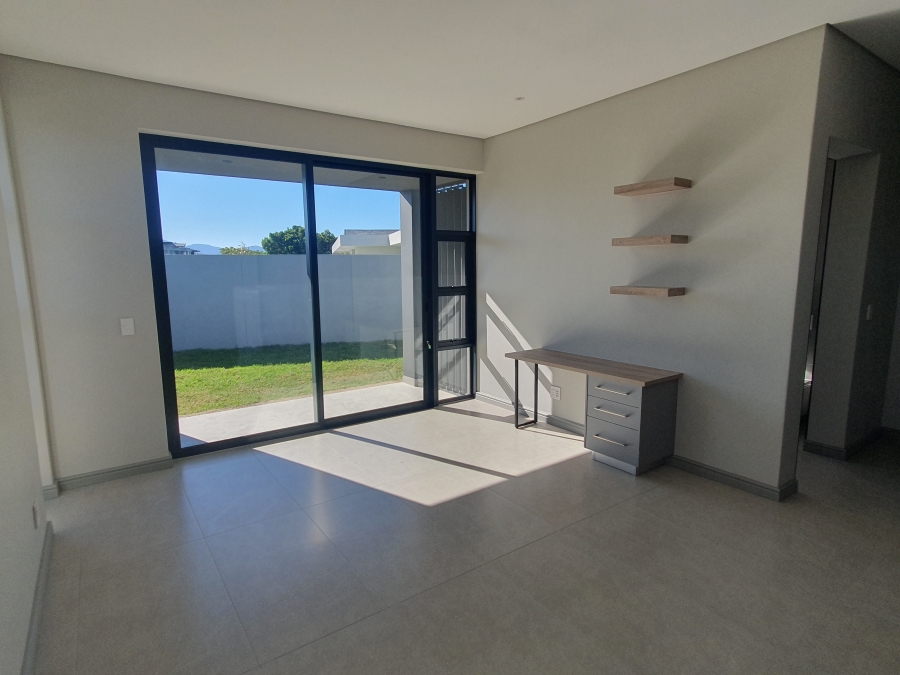 4 Bedroom Property for Sale in Oubaai Western Cape